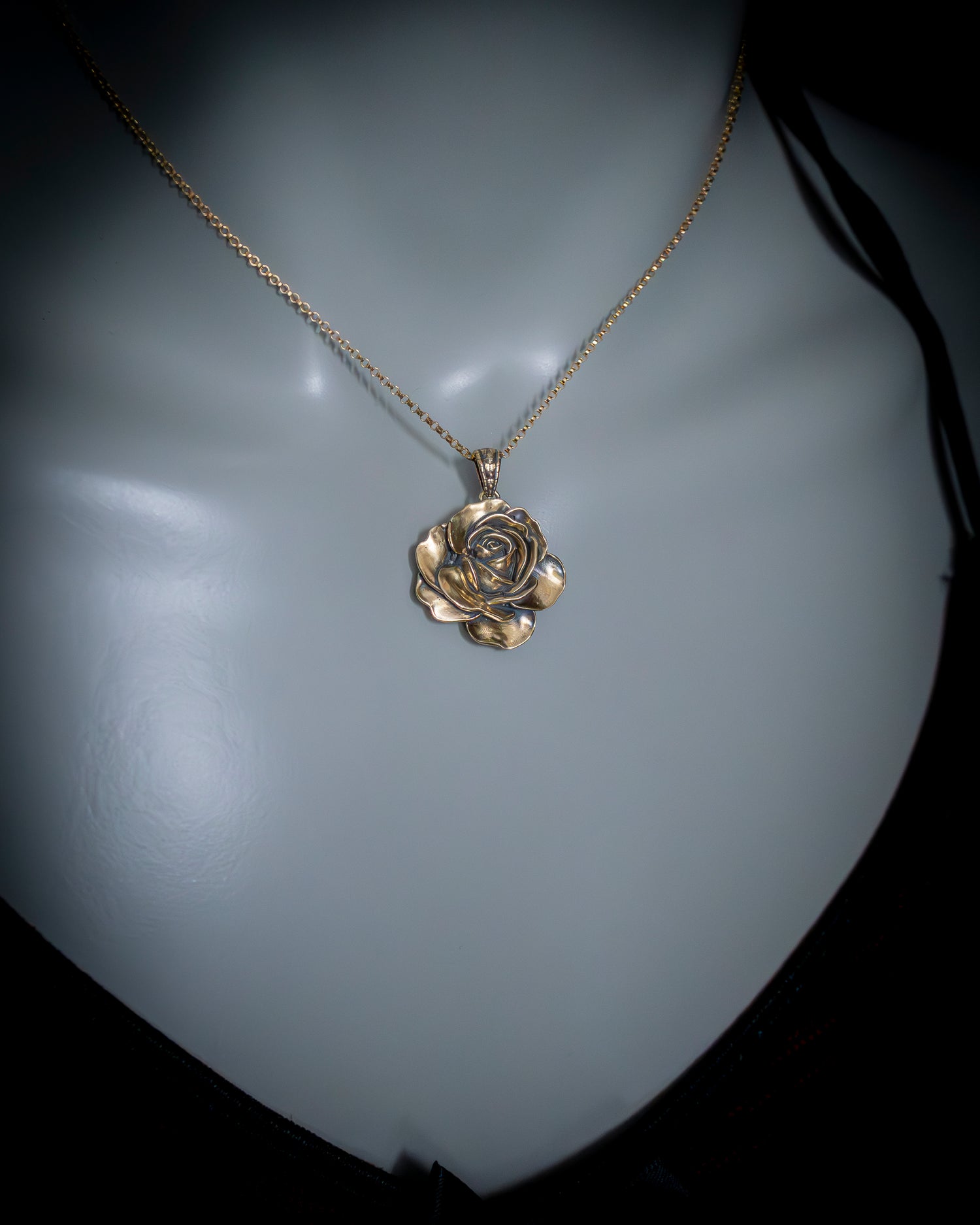The Golden Rose – 14Kt Luxury Gold Pendant for Love & Devotion