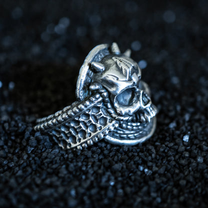 Catacomb Skull Ring - Faceless Jewelry - alternative and gothic dark jewelry - for the mysterious and fantastical - take it&