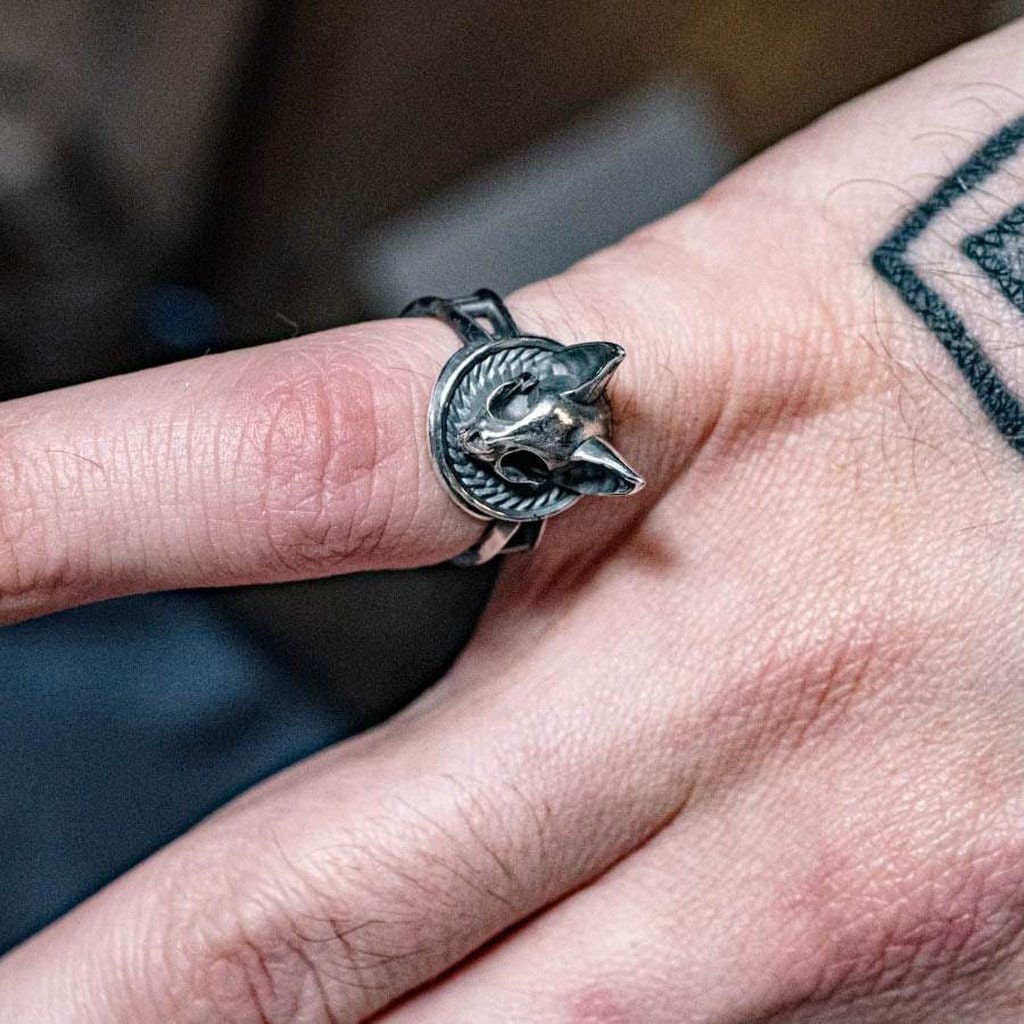 Cat Skull Signet Ring - Faceless Jewelry - alternative and gothic dark jewelry - for the mysterious and fantastical - take it&