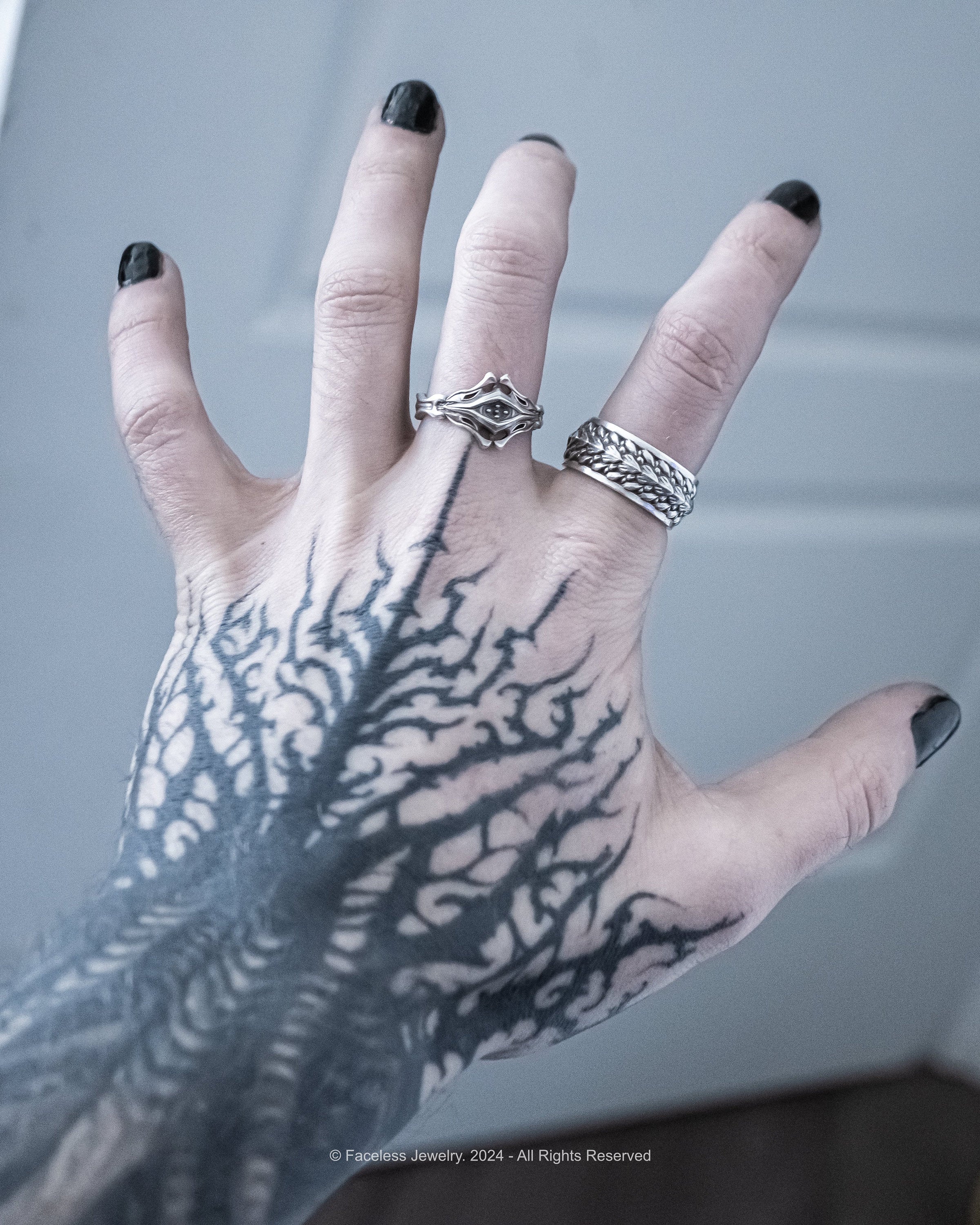 Mystic Dragon Scale Ring - Faceless Jewelry - alternative and gothic dark jewelry - for the mysterious and fantastical - take it&